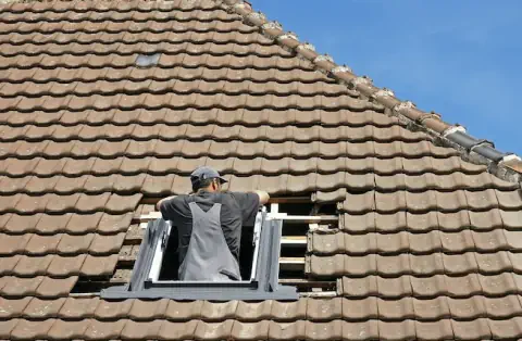 Pose de velux - Saint-Juvat